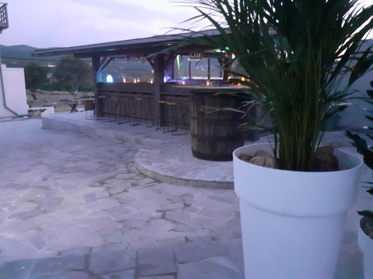Hotel B&B Mama Mia Оброваць Екстер'єр фото